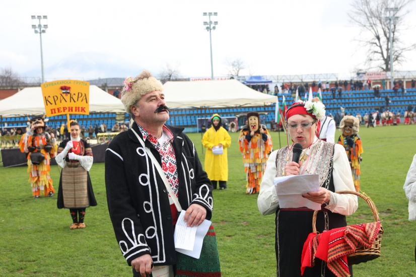 Община Симитли (121), Симитли Инфо (3418), „Симитлия – Древната земя на кукерите“ 2026 (3349), Сурвакарска група „Кракра“ (3577), град Перник (3578), кукери (78)