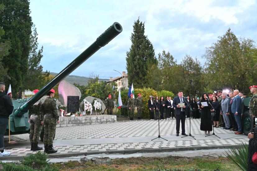 Община Симитли (121), Симитли Инфо (3418), 114 години от освобождението на Симитли (4157), поднасяне на венци (1984)