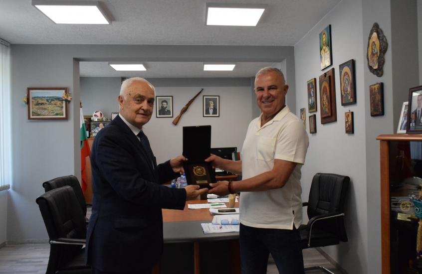 Симитли, Апостол Апостолов, Атанас Запрянов