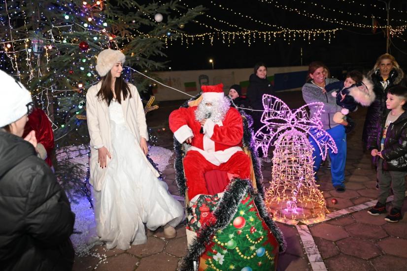 Община Симитли (121), евросело Черниче (533), Апостол Апостолов (206), Георги Стефанов (70), Дядо Коледа (725)