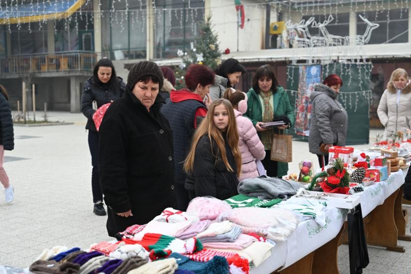 Община Симитли (121), СимитлиИнфо (3353), село Полена (907), Веселин Топузов (224), Стефан Апостолов (118), Благотворителен базар (1004), Нов параклис (650)