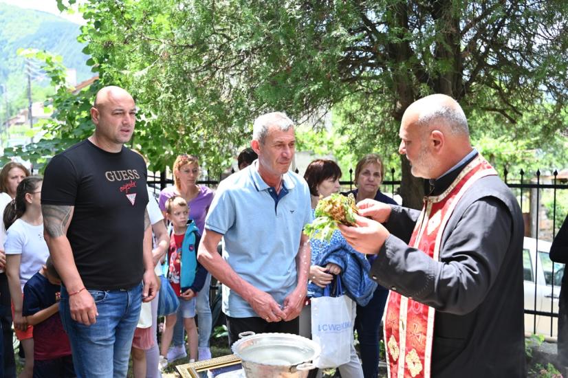 Община Симитли (121), Симитли Инфо (3418), Света Троица (460), Петдесетница (459), курбан (493), водосвет (1759), Александър Равначки (1767)