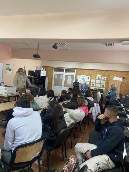 Община Симитли (121), село Крупник (143), РЗИ - Благоевград (2498), СУ Крупник (330), СУ „Св. Св. Кирил и Методий” (75), здравни беседи (3343), здравни медиатори (2837)