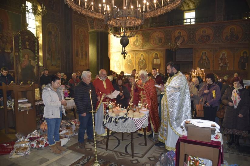 Апостол Апостолов, Архангеловден, село Крупник, празник, 