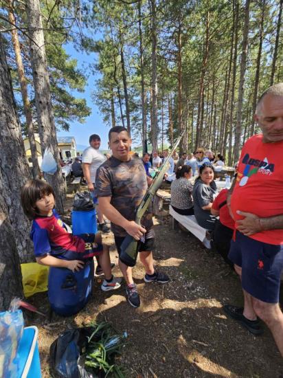 Петьо Борисов (2277), Иван Василев (2700), 52-ра ловно-рибарска дружинка село Брежани, 53-та ловно-рибарска дружинка село Сенокос, Цветанка Илчова, Георги Митрев 