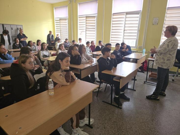 Община Симитли (121), здравни медиатори (2837), лекция, РЗИ - Благоевград (2498), Екатерина Амова – старши експерт в РЗИ - Благоевград, СУ Симитли (216)