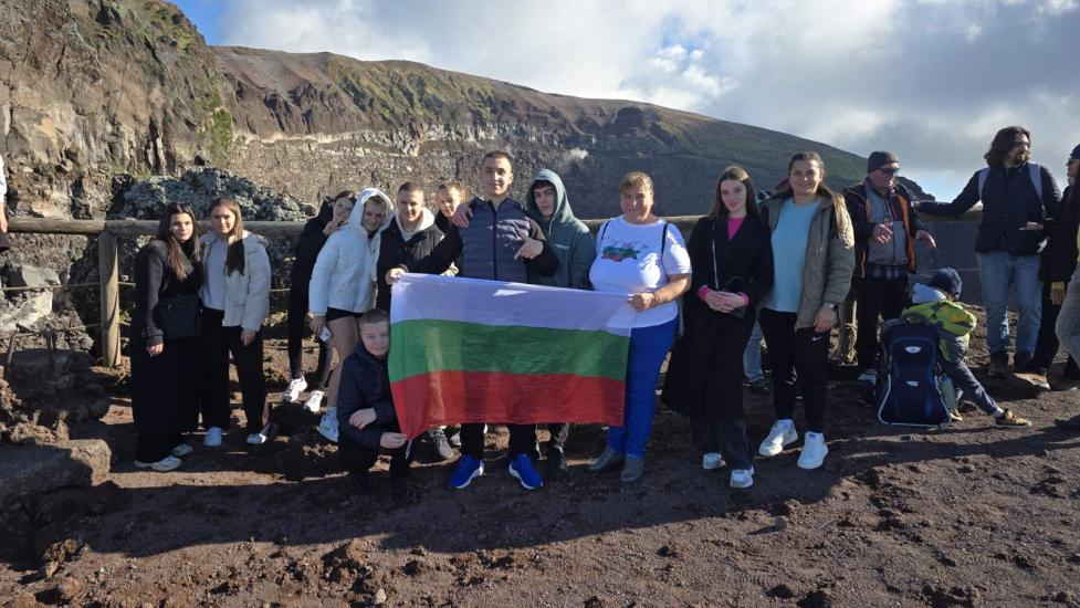 Община Симитли (121), село Долно Осеново (1050), ОбУ „Паисий Хилендарски“ – Долно Осеново (1303), Еразъм+ (2938)