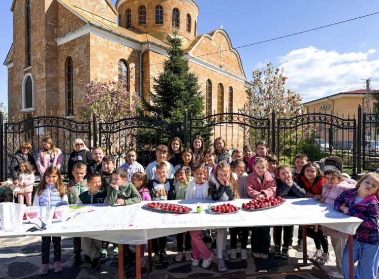 Община Симитли (121), Симитли Инфо (3418), Велики четвъртък (821), село Крупник (143), боядисване на яйца (1345)