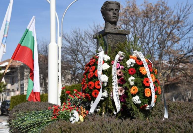 Община Симитли (121), Симитли Инфо (3418), почит към паметта на Васил Левски (1184), Васил Левски (199), 153 години от смъртта на Васил Левски, цветя и венци,