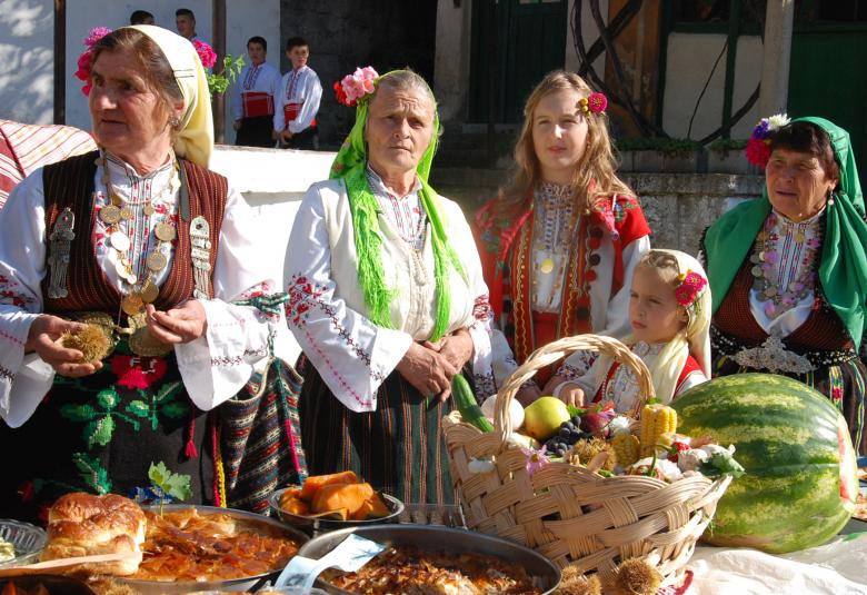 село Брежани, нов проект, Сдружение "Хора и традиции", дегустация