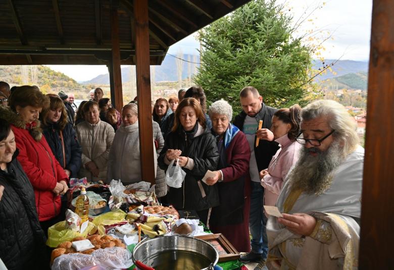 Община Симитли (121), Апостол Апостолов (206), Свети Мина (912), квартал Ораново (1631), Стефан Апостолов (118), курбан за здраве (848)