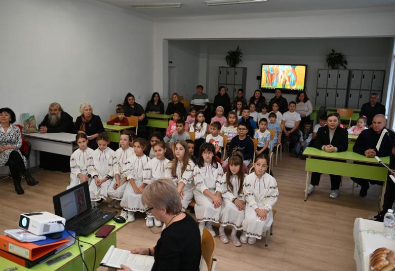 Община Симитли (121), СимитлиИнфо (3353), СУ „Св. Св. Кирил и Методий” (75), ученици (129), Ден на християнското семейство (1768), Семейството (2763), вяра (1693)