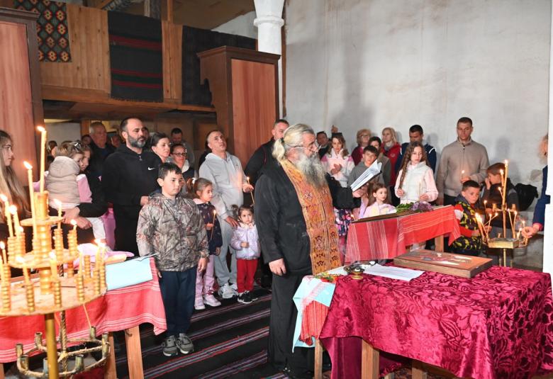 Община Симитли (121), Симитли Инфо (3418), църква Свети Архангел Михаил в Горно Ораново (3360), Горно Ораново (347), Великден (276), Стефан Апостолов (118), Вилимир Александров (680), традиции (857), дарени икони, реставриране