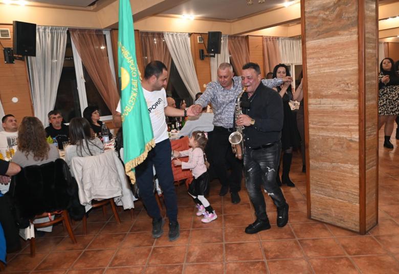 Община Симитли (121), Симитли Инфо (3418), Първа група на 39 ловно-рибарска дружина, ловци (808)