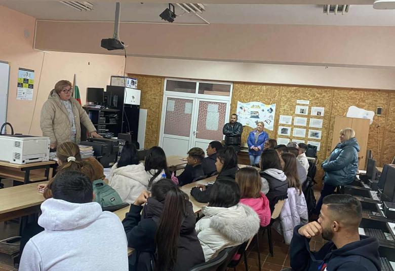 Община Симитли (121), село Крупник (143), РЗИ - Благоевград (2498), СУ Крупник (330), СУ „Св. Св. Кирил и Методий” (75), здравни беседи (3343), здравни медиатори (2837)