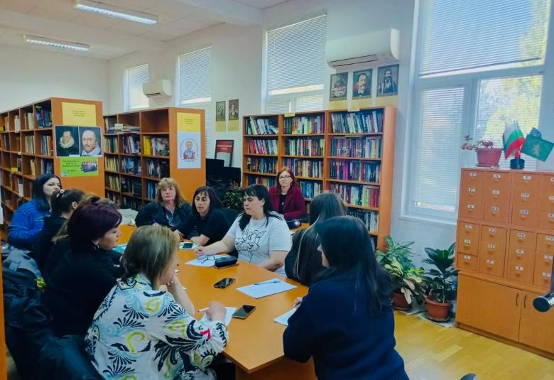 Община Симитли (121), Симитли Инфо (3418), НЧ Климент Охридски (933), обучение (606), библиотекари (3735), библиотечен фонд (3736)