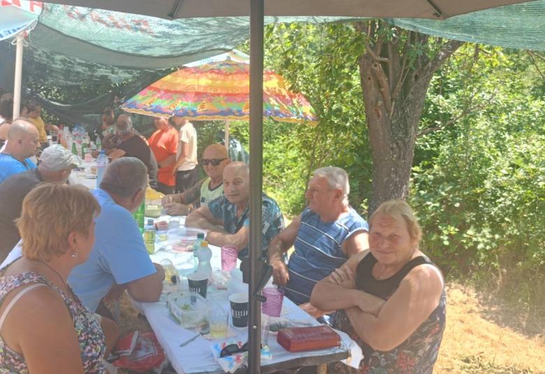 Община Симитли, Црънгалова махала, курбан, света Неделя, Апостол Апостолов