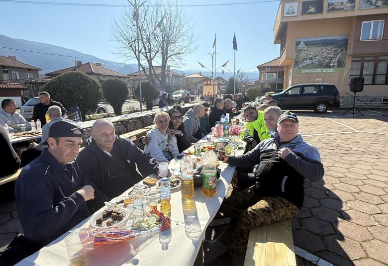 Община Симитли (121), Симитли Инфо (3418), евросело Черниче (533), Апостол Апостолов (206)