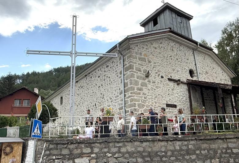 Община Симитли, Успение на Пресвета Богородица, Апостол Апостолов, нов кръст, освещаване на кръст, Николай Филимонов