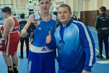 Община Симитли (121), Симитли Инфо (3418), Кристиян Тошев (3783), първо място (1422), състезание по бокс (3784), Купа България (3785), състезание по бокс – ДЛОП (3786)