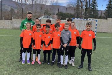 Община Симитли (121), Симитли Инфо (3418), турнир „Училищни лъвчета“, СУ „Св. Св. Кирил и Методий” (75), СУ Симитли (216), първо място (1422)