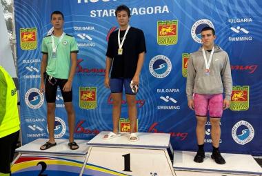 Община Симитли (121), Димитър Докузов (396), Златен медал (253), международен турнир по плуване, плуване (397)