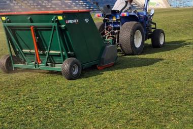 Община Симитли (121), Симитли Инфо (3418), реновиране и аериране на стадион, тревно покритие (927)