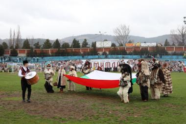 Община Симитли (121), Симитли Инфо (3418), „Симитлия – Древната земя на кукерите“ 2026 (3349), кукери (78), Кукерски клуб Сурат, село Мирково