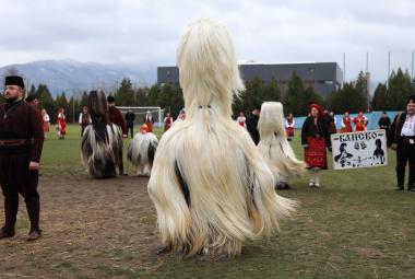 Община Симитли (121), СимитлиИнфо (3353), Апостол Апостолов (206), „Симитлия – Древната земя на кукерите“ 2026 (3349), фестивал (615), кукерска група Банско, кукери (78)