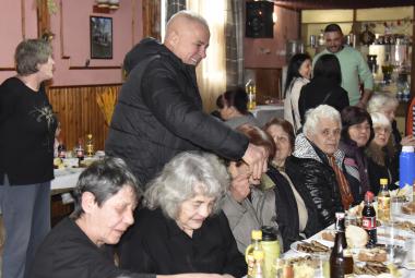 Градево, Бабинден, Апостол Апостолов