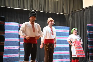 Община Симитли (121), Апостол Апостолов (206), Нощ на театрите (905), театър ЗАЗУ, благотворителна кампания (1670)