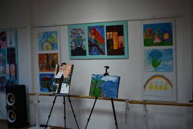 Община Симитли (121), Симитли Инфо (3418), в помощ на Величка Маринкова (3123), Апостол Апостолов (206), благотворителна изложба (3679), Школа по „Изобразително изкуство“ (2036)