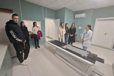 Община Симитли (121), СимитлиИнфо (3353), ОбУ „Паисий Хилендарски“ – Долно Осеново (1303), ученици (129), болница ПУЛС (3183), посещение (2067)