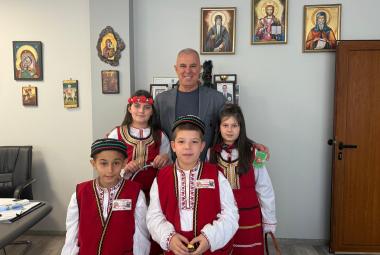 Община Симитли (121), Симитли Инфо (3418), Апостол Апостолов (206), Баба Марта (228), ученици (129), СУ Крупник (330), бял и червен конец (3698)