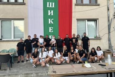 Апостол Апостолов, Шикеро, кукерски банкет, банкет