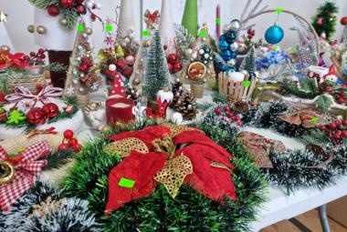 Коледен базар, Апостол Апостолов, Лия, в помощ на Лия