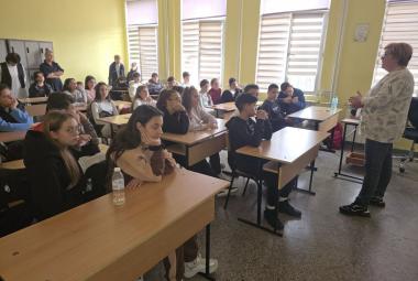 Община Симитли (121), здравни медиатори (2837), лекция, РЗИ - Благоевград (2498), Екатерина Амова – старши експерт в РЗИ - Благоевград, СУ Симитли (216)