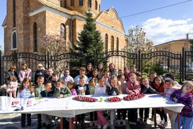 Община Симитли (121), Симитли Инфо (3418), Велики четвъртък (821), село Крупник (143), боядисване на яйца (1345)